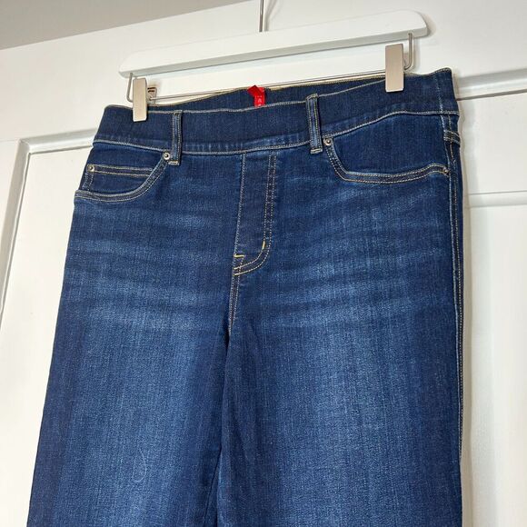 SPANX EveryWear Flare Jeans Size Medium High Rise - Picture 5 of 8